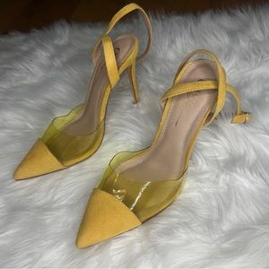 Yellow Golden Velvet Pointed Pumps With a Clear Tinted Yellow Toe size8